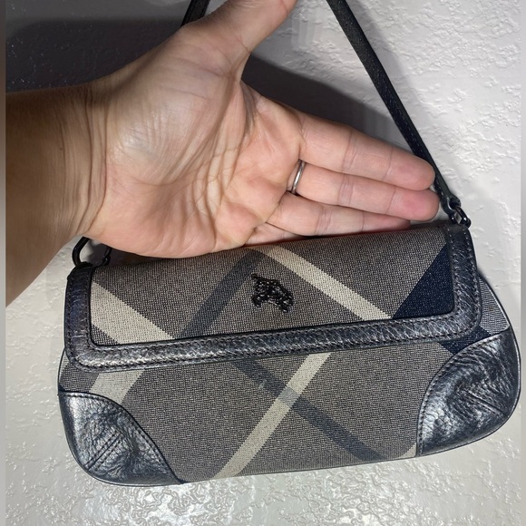 Burberry mini clutch bag - Picture 9 of 9